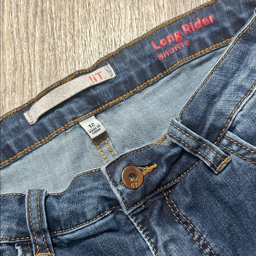 Women’s Distressed Denim Shorts Mid Rise Blue Jean Size 12 - Picture 3 of 6